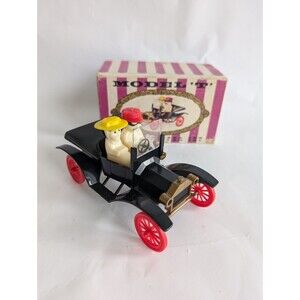 Vintage Model T Car Salt & Pepper Set Shakers with Original Box Plastic Novelty